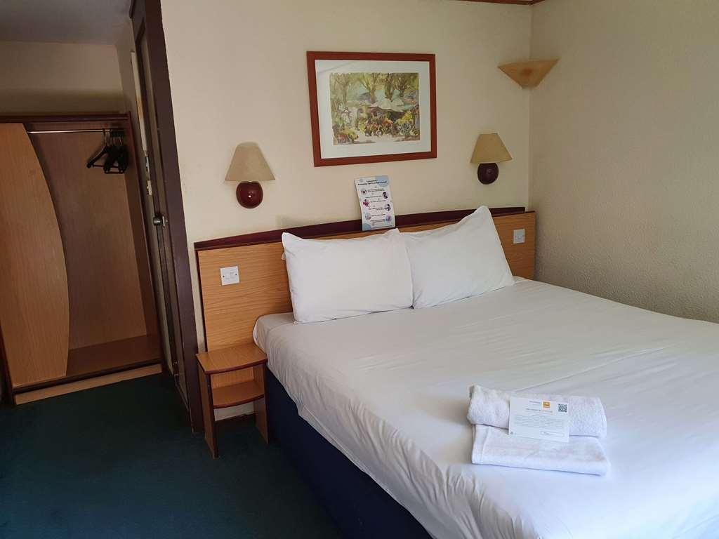 Campanile Hotel Cardiff Habitación foto